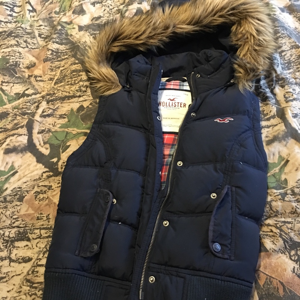 Hollister Vest
